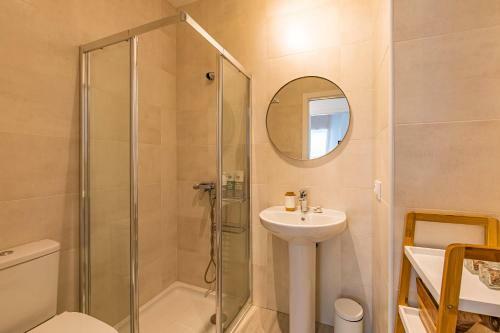 Apartamento Terraza, Vistas Y Piscina - Simplytarifa