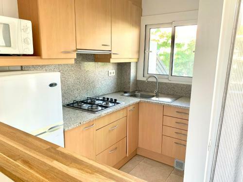 Pals - Mas Pinell Apartamento 2a Linea Playa 2-4px Con Jard�n- A2