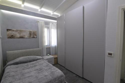 Holiday Home Solarino - Isi02101h-f
