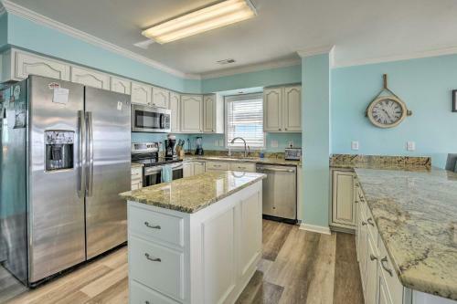 Large-group Getaway - Beachfront Home With Pool!