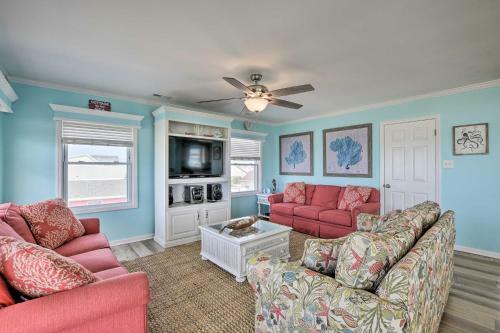 Large-group Getaway - Beachfront Home With Pool!