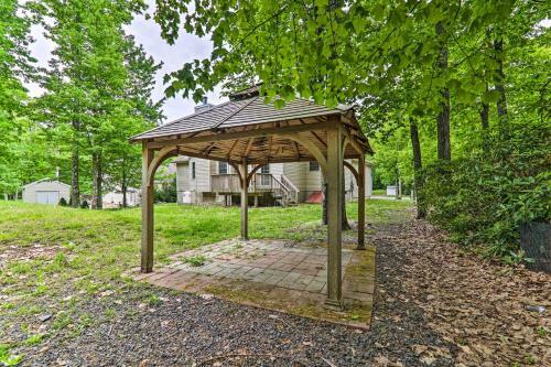 Poconos Home By Camelback Less Than 6 Mi To Mt Airy Casino