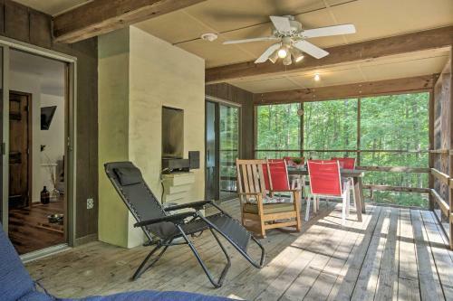Mountain Town Adventures Home With Fire Pit!