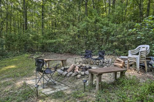 Mountain Town Adventures Home With Fire Pit!