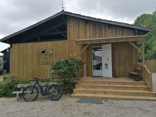 Camping Du Val De L'eyre