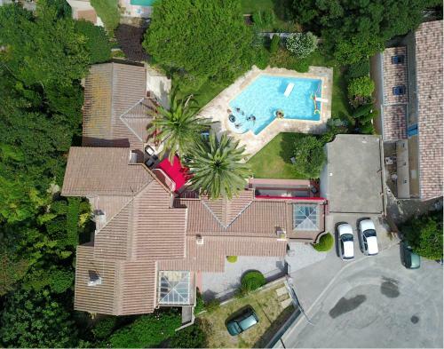 Villa Priv�e Ind�pendante Et Luxueuse Au Calme