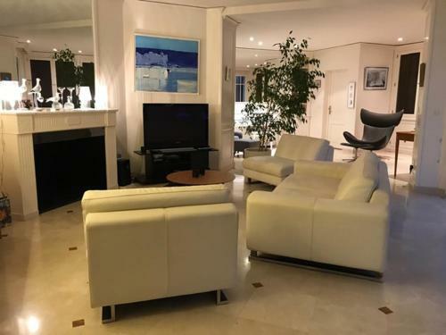 Villa Priv�e Ind�pendante Et Luxueuse Au Calme