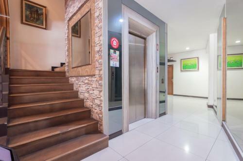 Hotel Setrasari Bandung Redpartner