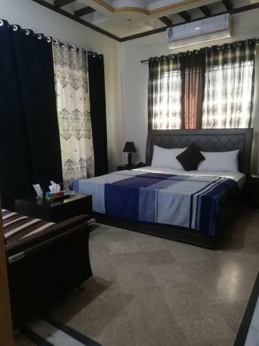 Hostal Royal Guest House
