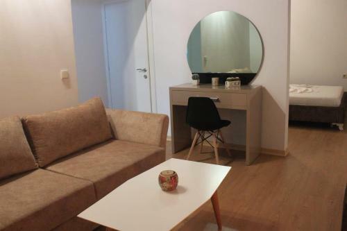 Lido Apartments
