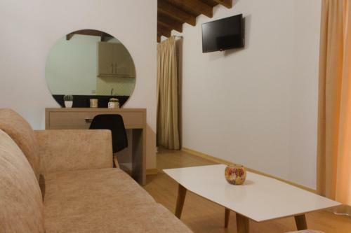 Lido Apartments