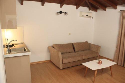 Lido Apartments