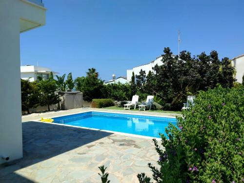 Mylos 2 Bedroom Villa (sleeps 5) With Private Pool