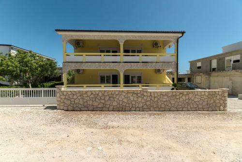 Apartments Vam
