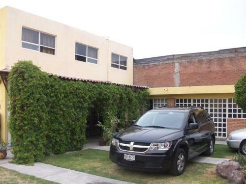 Hostal Hospedaje Bugambilias
