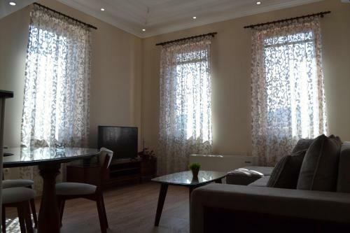 Hostal Chola Guest House