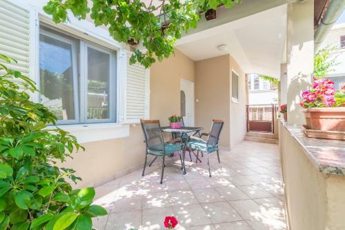 Apartments Tolic