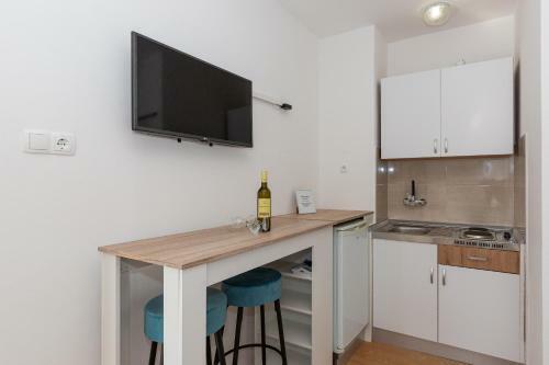Apartments Tolic