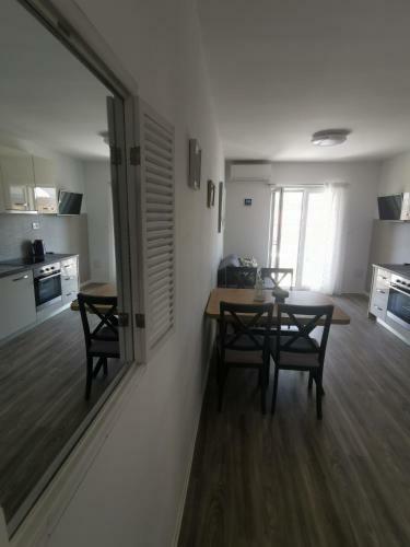 Apartments Edi