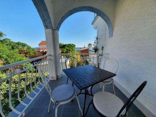 Oleander Apartment In Pako?tane