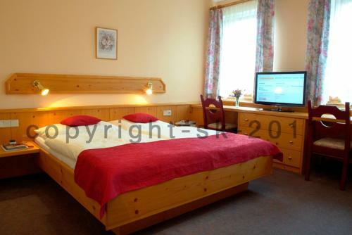 Dorf Hotel Gr�ner Baum