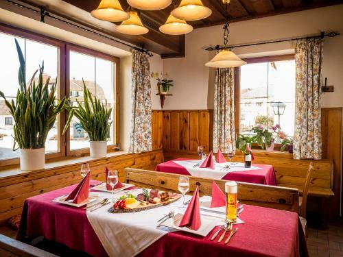 Dorf Hotel Gr�ner Baum
