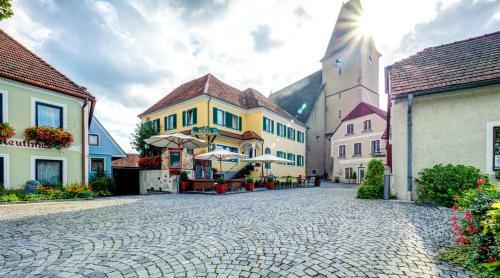 Dorf Hotel Gr�ner Baum