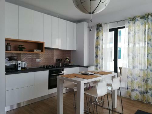 Lemon Apartment