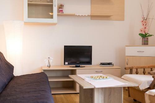 Rasopasno Apartment With Terrace And Private Parking
