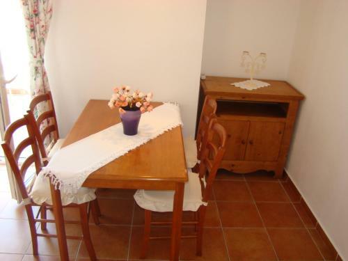 Hostal Apartments Ada