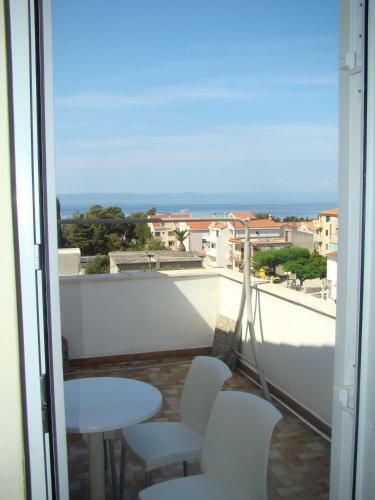 Hostal Apartments Ada