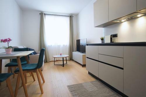 Val De Laco Studio Apartments