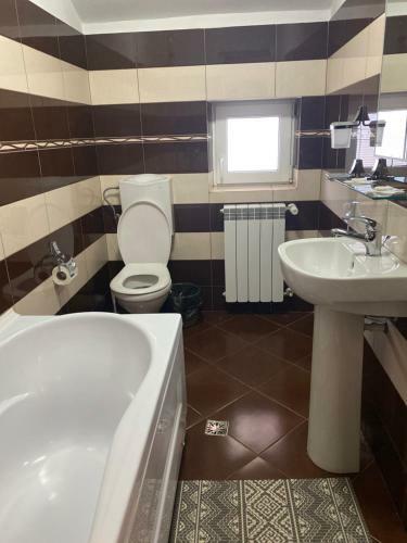 Hostal Pensiunea. Orient