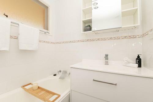 Villa 4 On March, Private & Cosy, Cbd, Free Wifi