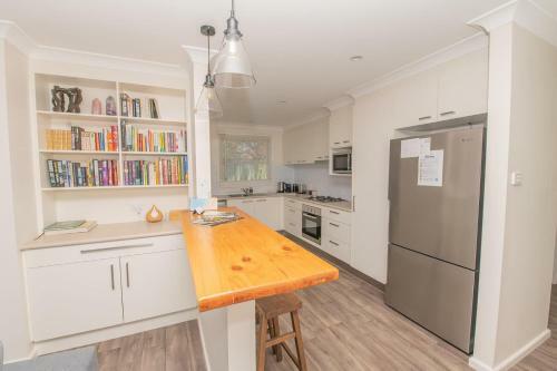 Villa 4 On March, Private & Cosy, Cbd, Free Wifi