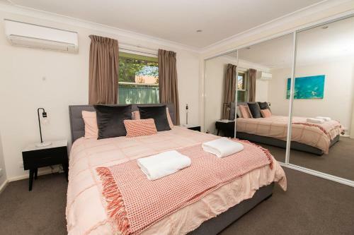 Villa 4 On March, Private & Cosy, Cbd, Free Wifi