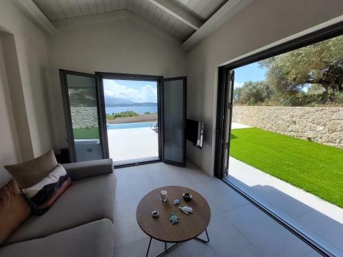 Alekos Beach Houses-elia Villas