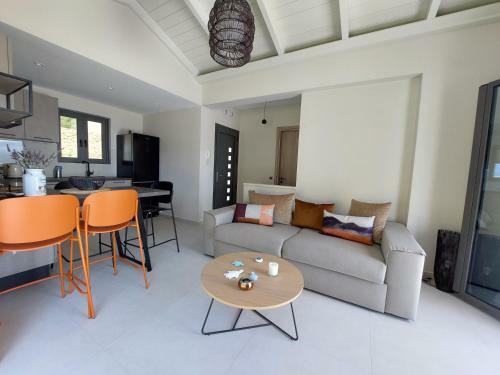 Alekos Beach Houses-elia Villas