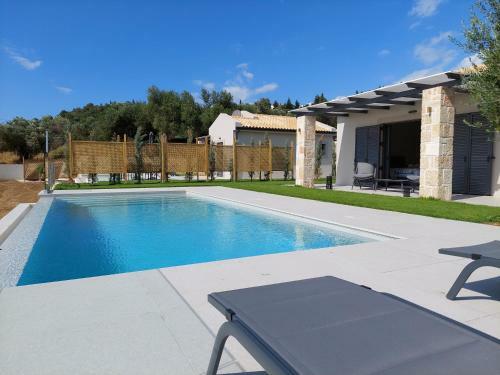 Alekos Beach Houses-elia Villas