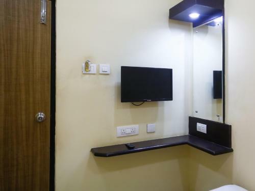 Hotel Saibala Deluxe - Near Airport