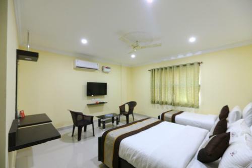 Hotel Saibala Deluxe - Near Airport