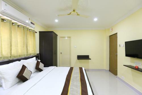 Hotel Saibala Deluxe - Near Airport