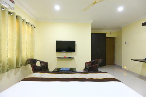 Hotel Saibala Deluxe - Near Airport