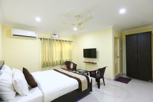 Hotel Saibala Deluxe - Near Airport