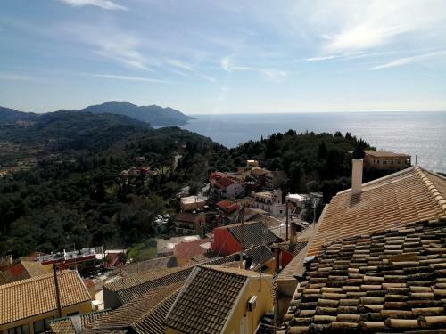 Nikolas View House