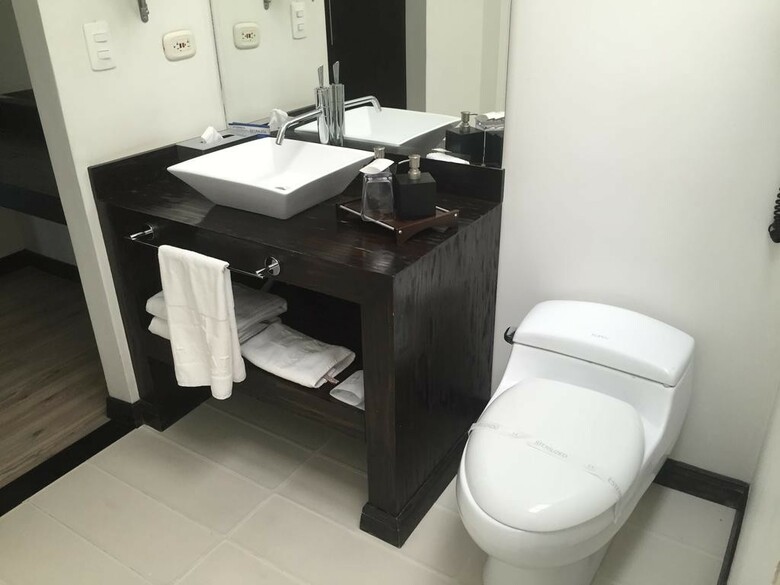 Habitat Hotel