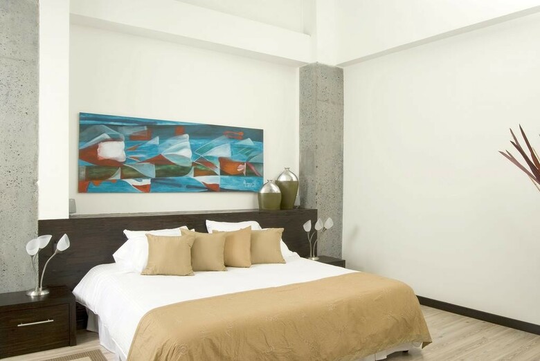Habitat Hotel