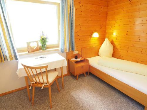 Hostal Haus Zeinissee