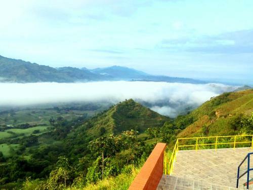 Finca El Mirador Pereira Cerritos