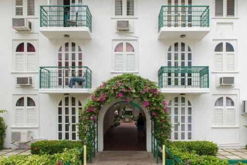 Apartamento Lovely Condo W/ Beach Access - Sleeps 5 Guests